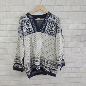 Basic Editions vintage sweater